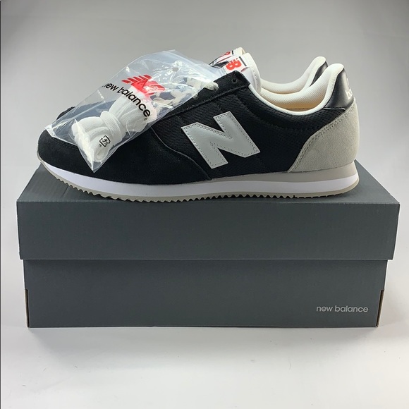 ๐ New Balance Classics Blck/White Sz 10.5 - Picture 11 of 11